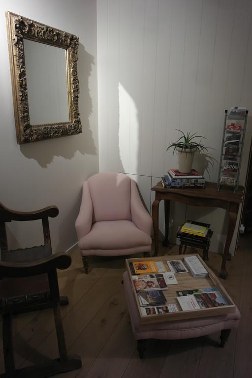 B&B Sixteen Brugge Buitenkant foto