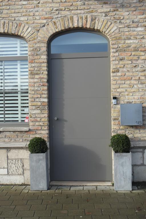 B&B Sixteen Brugge Buitenkant foto