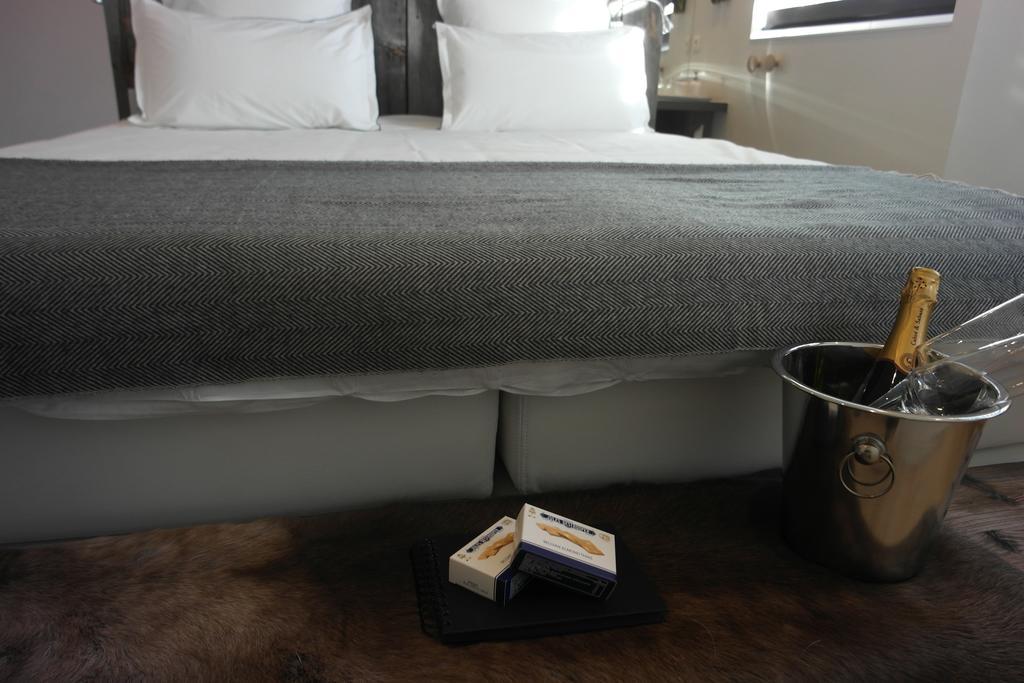 B&B Sixteen Brugge Buitenkant foto